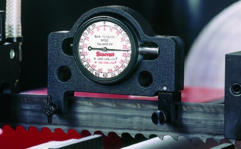 船营锯切钛合金用双金属带锯条还是硬质合金带锯条？