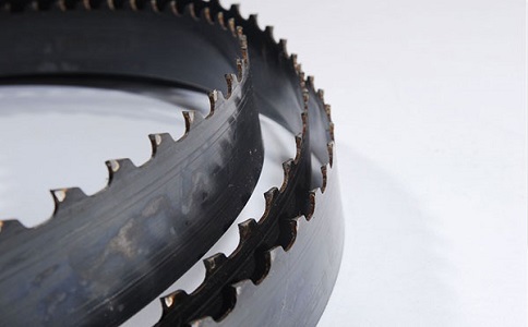 船营撞击材料中的硬点，会给带锯条带来哪些损伤？